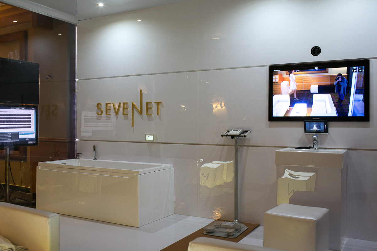 Sevenet - white exhibition space