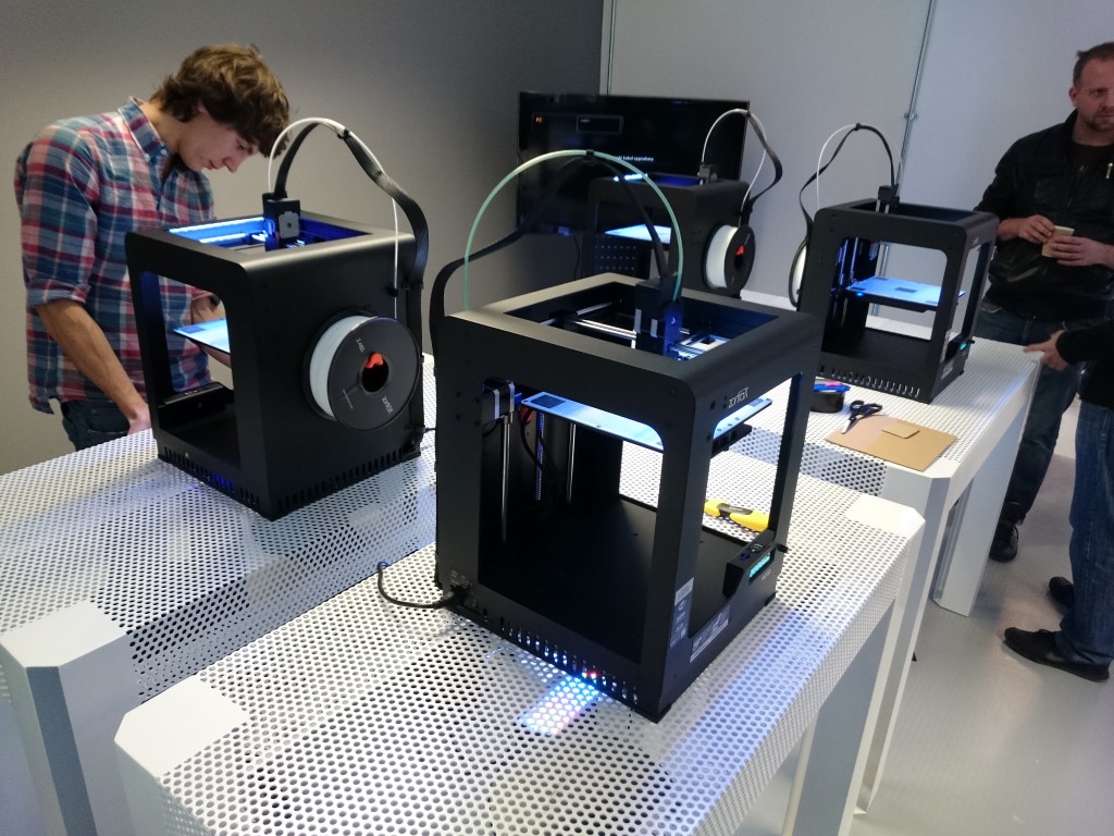 Zortrax Zstore Krakow - 3D printers on display